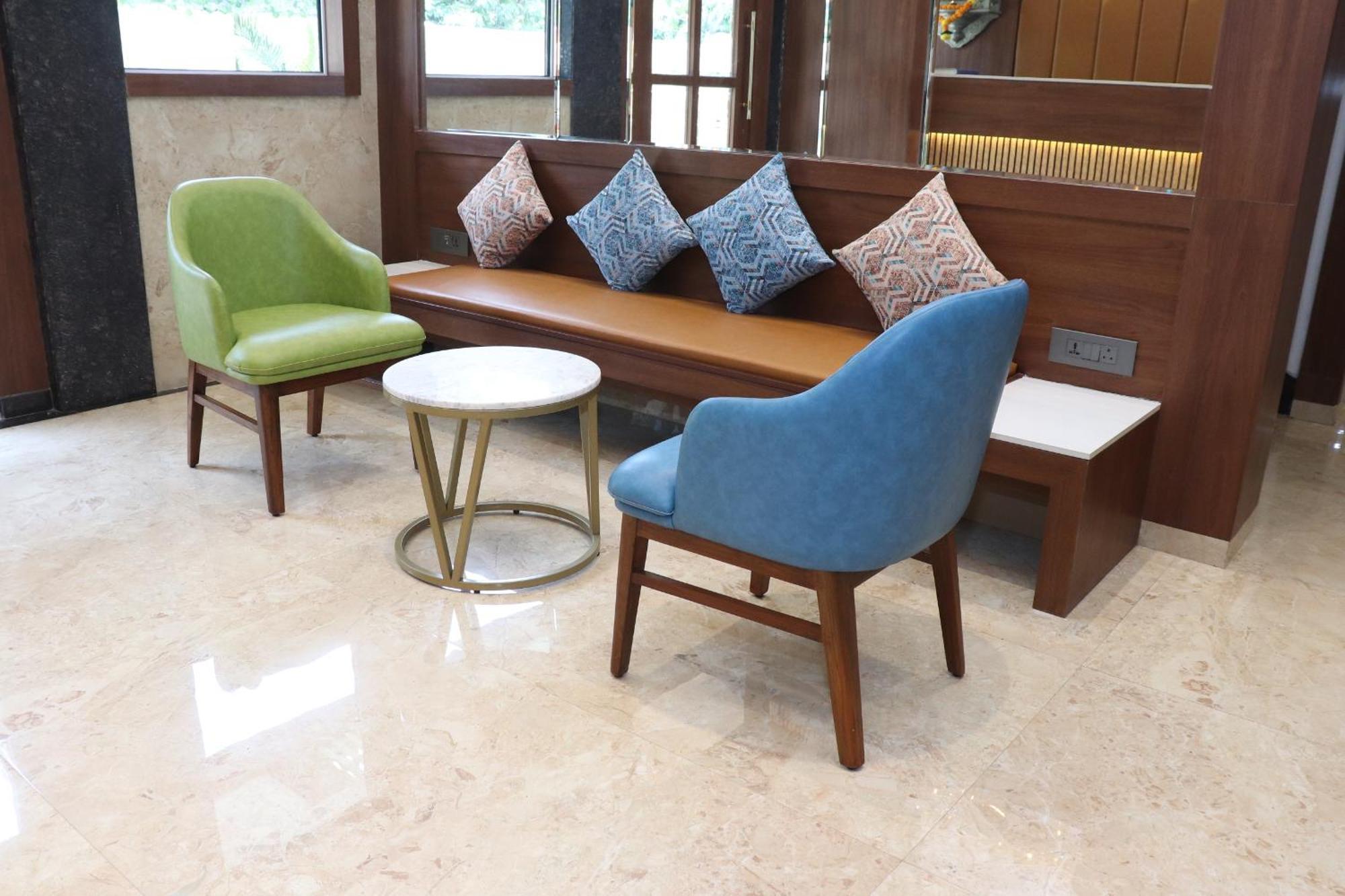 Hotel Golden Nest Тхане Экстерьер фото